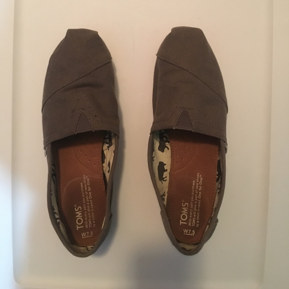 Grey W7.5 TOMS